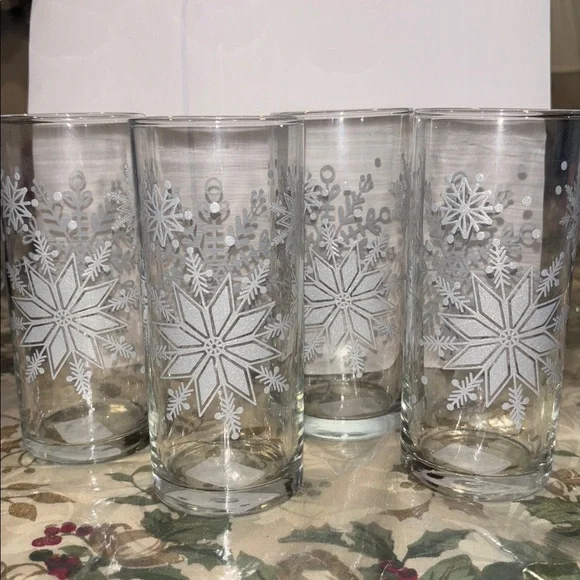 4 Cristar Lexington Cooler Decor Glitter Snowflakes Glasses- 16.5 oz - Picture 3 of 9